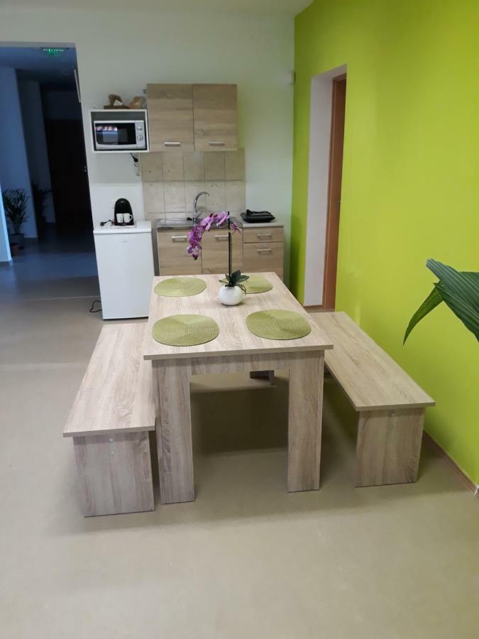 Bella Vendégház Mórahalom Esterno foto